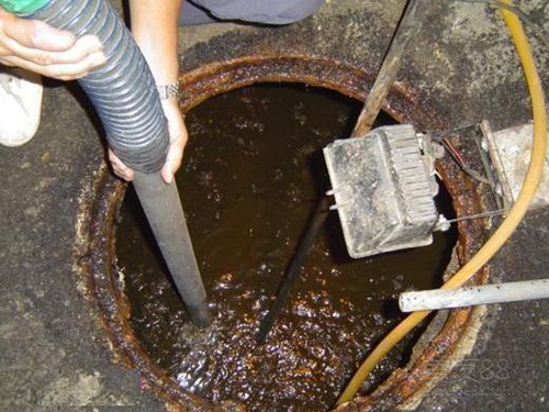 向阳街道隔油池清理