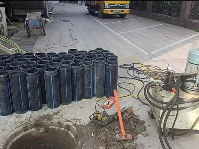 向阳街道PE置换管厂家 DN315置换管 非开挖管短管置换